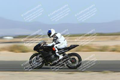 media/Apr-10-2022-SoCal Trackdays (Sun) [[f104b12566]]/Speed Shots Back Straight (930am)/